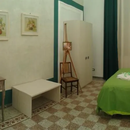 Primo Posto 住宿加早餐酒店 萨莱诺